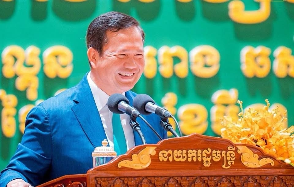 ឯកឧត្តម សុខ ពុទ្ធិវុធ អញ្ជើញចូលរួមពិធីប្រគល់សញ្ញាបត្រជូនដល់និស្សិតជ័យលាភីថ្នាក់បរិញ្ញាបត្ររង ថ្នាក់បរិញ្ញាបត្រ និងថ្នាក់បរិញ្ញាបត្រជាន់ខ្ពស់ វិទ្យាស្ថាន វ៉ាន់ដា